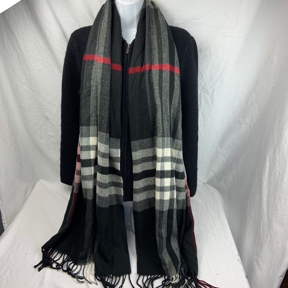 Oversized Plaid Scarf - Picture 3 of 8